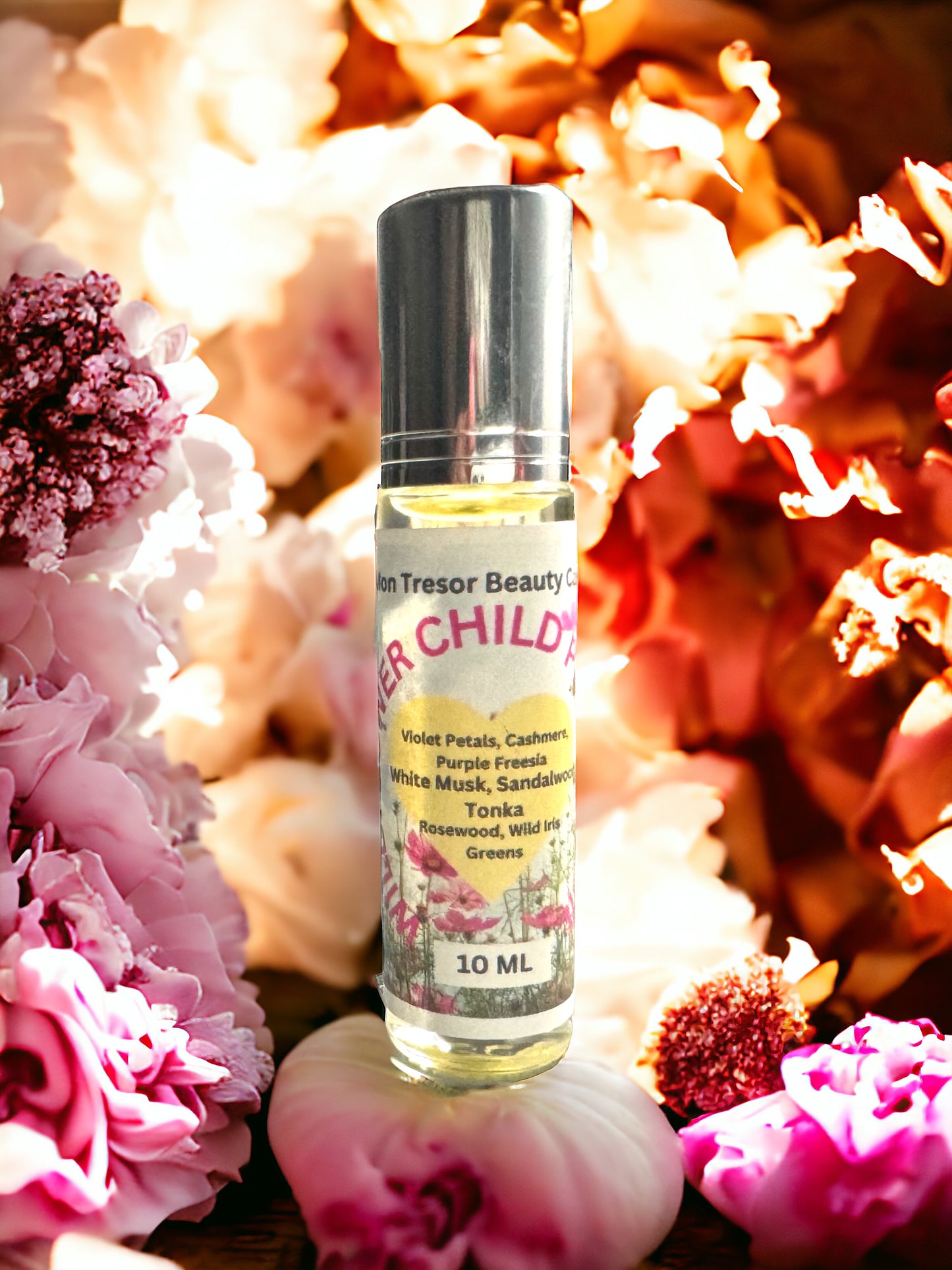 Wildflower Child Perfume Oil, Tonka, purple freesia, wild iris, rosewood, violet petals, greens, cashmere, white musk, natural perfume, alcohol free, cruelty free, vegan friendly, women’s perfume, layering perfume,